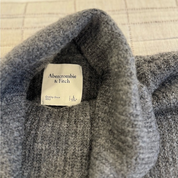 Abercrombie & Fitch Turtleneck Sweater Dress Large - Picture 2 of 4
